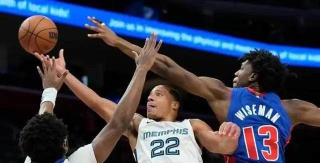 开云体育-谁赢谁孙子！马刺活塞再度同日输球继续暗无天日